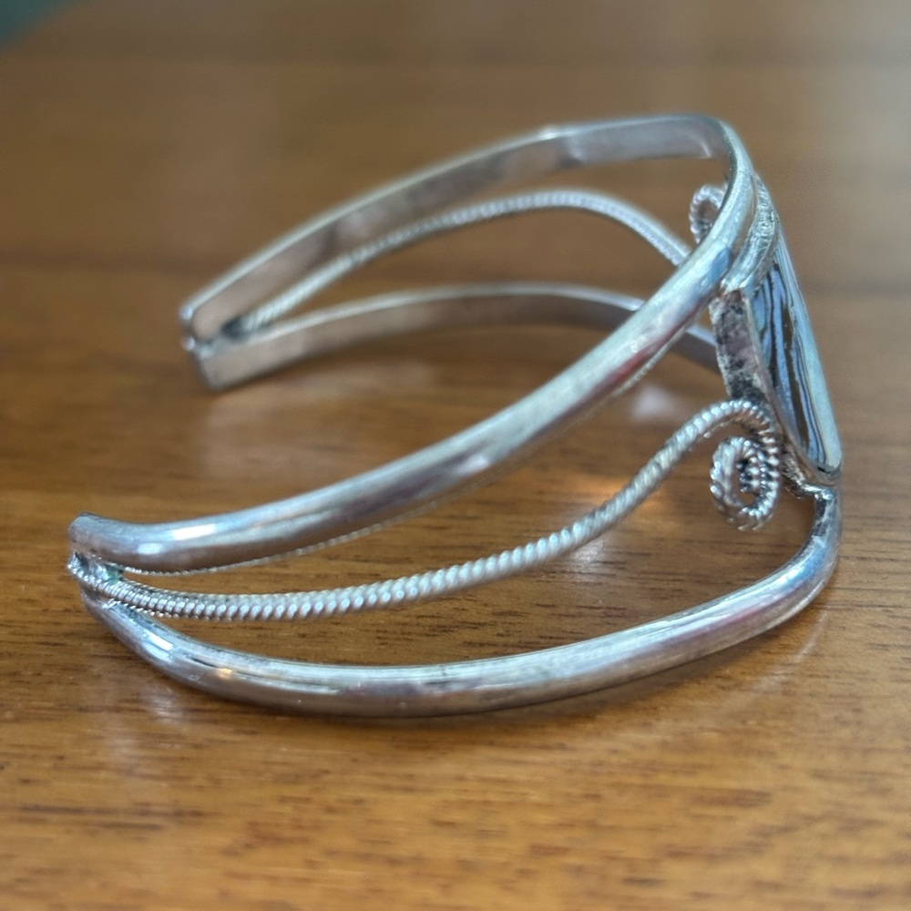 Vintage Mexican Silver Abalone Cuff Bracelet - Picture 3 of 10